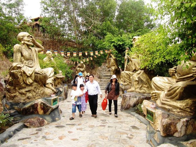 Năm ngọ, về Vũng Tàu cưỡi ngựa lấy may - ảnh 12